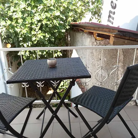 Apartment Mejdan *